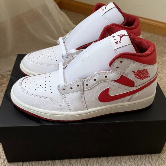 Other - AIR JORDAN 1 MID SE "DUNE RED"